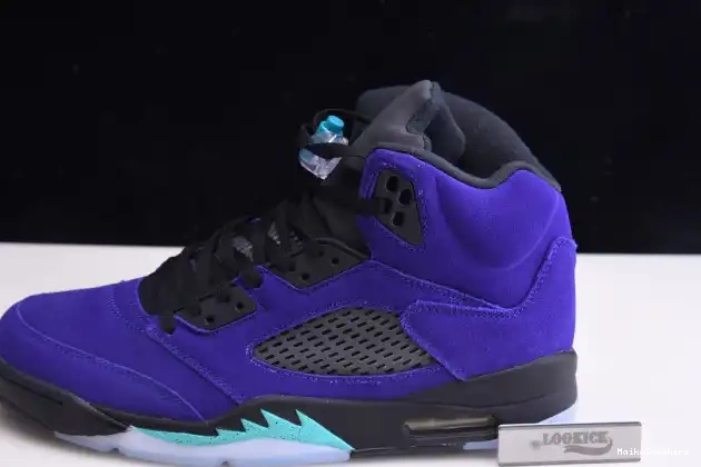 MaikeSneakers Air Retro 136027-500 Jordan Alternate Grape 5 0323